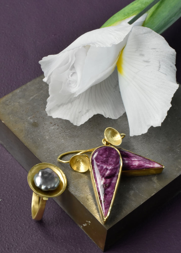 Tahitian pearl ring with purple shell earrings in 18k gold from Nikki Lorenz Designs